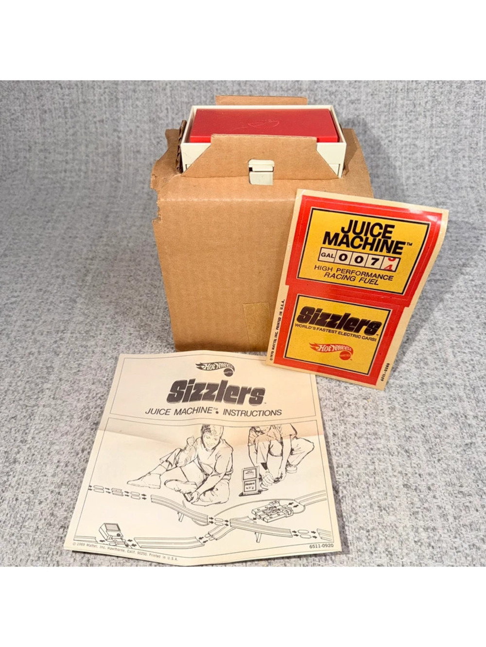 Vintage 1969 Hot Wheels Sizzlers Juice Machine Gas Pump Charger Sealed Carton